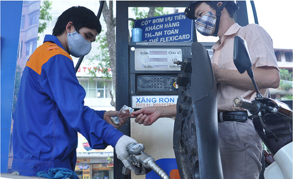 Sẽ đề xuất đóng cửa cây xăng đong gian