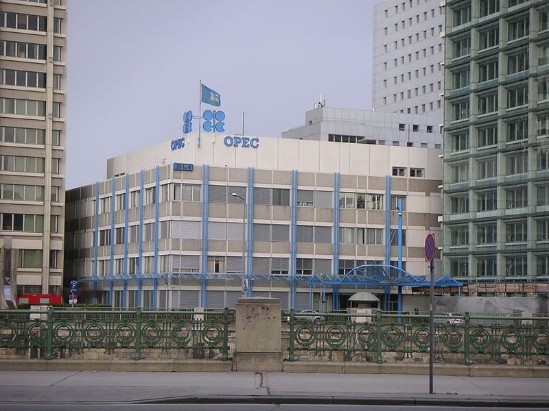 Liệu OPEC còn đủ khả năng kiểm soát giá dầu?