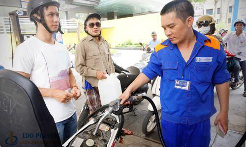 Nhà xăng Petrolimex công bố lãi xuất hơn hai nghìn tỷ đồng trong 6 tháng đầu năm