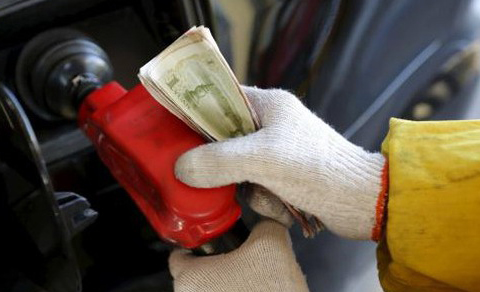 Nhà xăng dầu Petrobras giảm giá dưới mức nhập khẩu để lấy lại thị trường