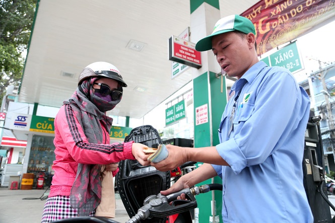 Xăng dầu có thể giảm giá mạnh hơn?