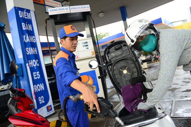 Petrolimex sẽ ngừng cung cấp xăng RON92, từ ngày 15
