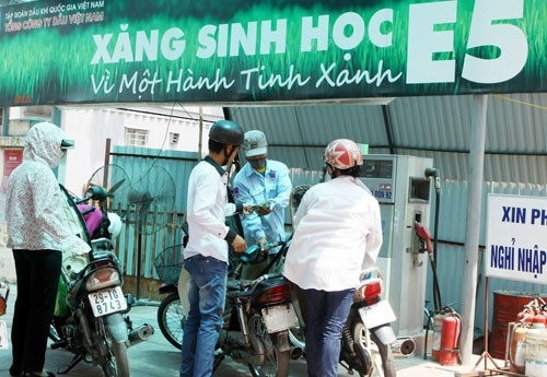 Việc tháo gỡ xăng RON92 để thực hiện đúng lộ trình