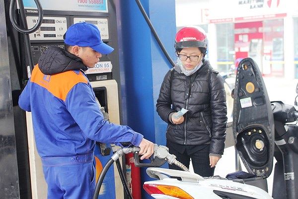 Ngày 20/12, giá xăng vẫn được giữ nguyên?