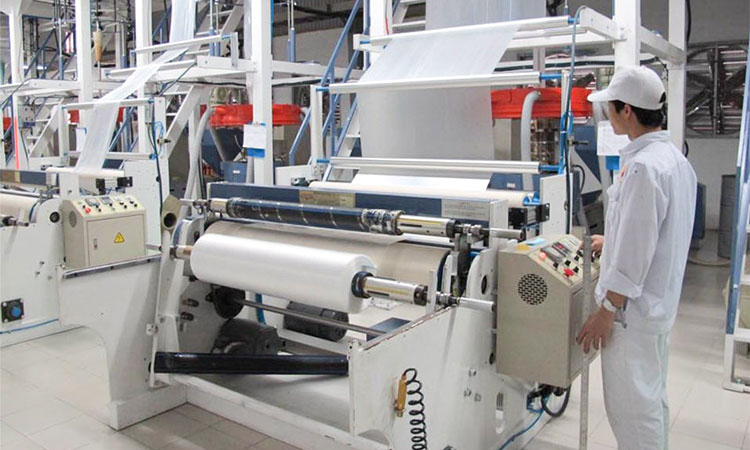 Cơ hội hay thách thức cho ngành nhựa - M&A