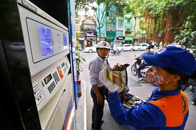 Dư 2.760 tỷ đồng Quỹ bình ổn giá xăng dầu của Petrolimex