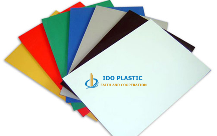 Những ưu điểm của tấm nhựa PVC trong công nghiệp