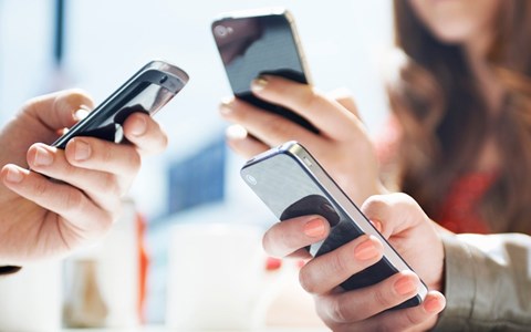 Viettel, MobiFone và VinaPhone bất ngờ quay lại khuyến mại 50% thẻ nạp