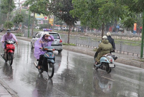 Không khí lạnh tràn về, Bắc Bộ chuyển rét từ đêm mai, nhiệt độ giảm mạnh