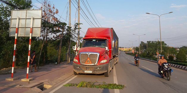 Liên tiếp xảy ra hai vụ tai nạn giao thông liên quan tới xe container