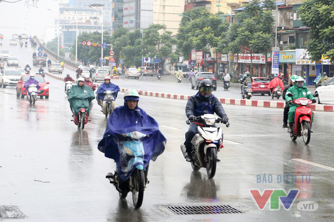 Ngày đầu tuần, trời ít mưa ở miền Trung