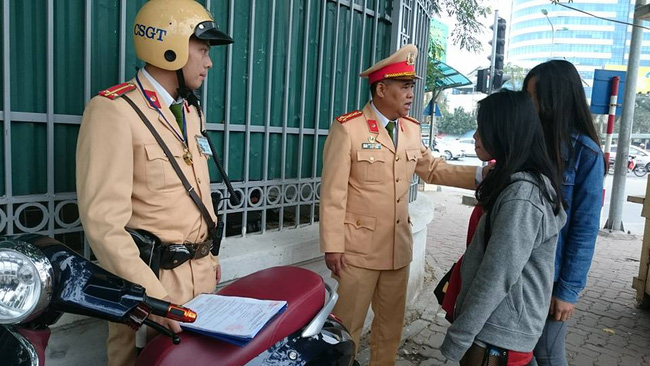 Hà Nội: Xử lý gần 27.000 trường hợp vi phạm quy định đội mũ bảo hiểm