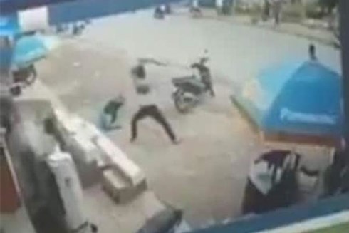 TIN TỨC MỚI - Nguyên nhân bảo vệ siêu thị điện máy bị chém nguy kịch ở Hà Nội