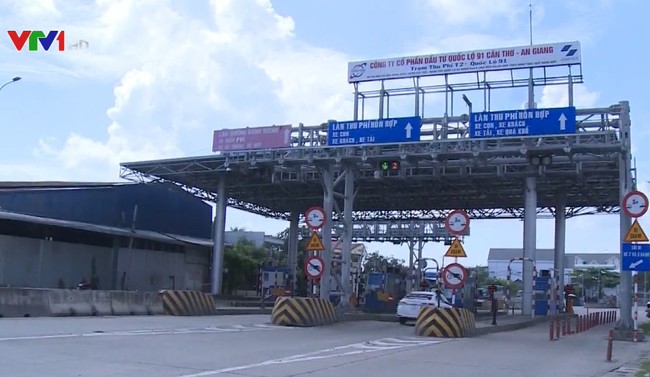 TIN TỨC MỚI - Tổng cục Đường bộ đề xuất 2 phương án xử lý bất cập tại trạm thu phí T2