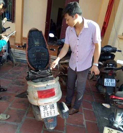 TIN TỨC MỚI - Thanh Hóa: Đôi nam nữ đi đánh bả chó bị dân bắt tại trận lúc sáng sớm