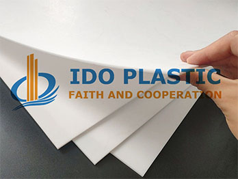 NHỰA PTFE: BÍ QUYẾT ĐẰNG SAU KHẢ NĂNG CHỐNG DÍNH VÀ CHỊU NHIỆT 