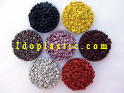 Plastic%20-%20Ido.jpg